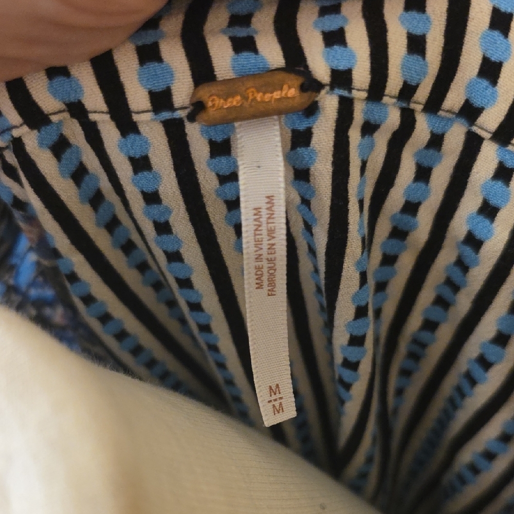 Free People Black and Blue Floral Crop Top - Picture 2 of 7